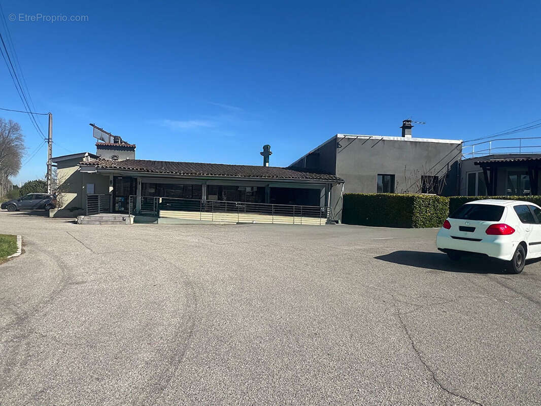 Commerce à SAINT-RAMBERT-D'ALBON