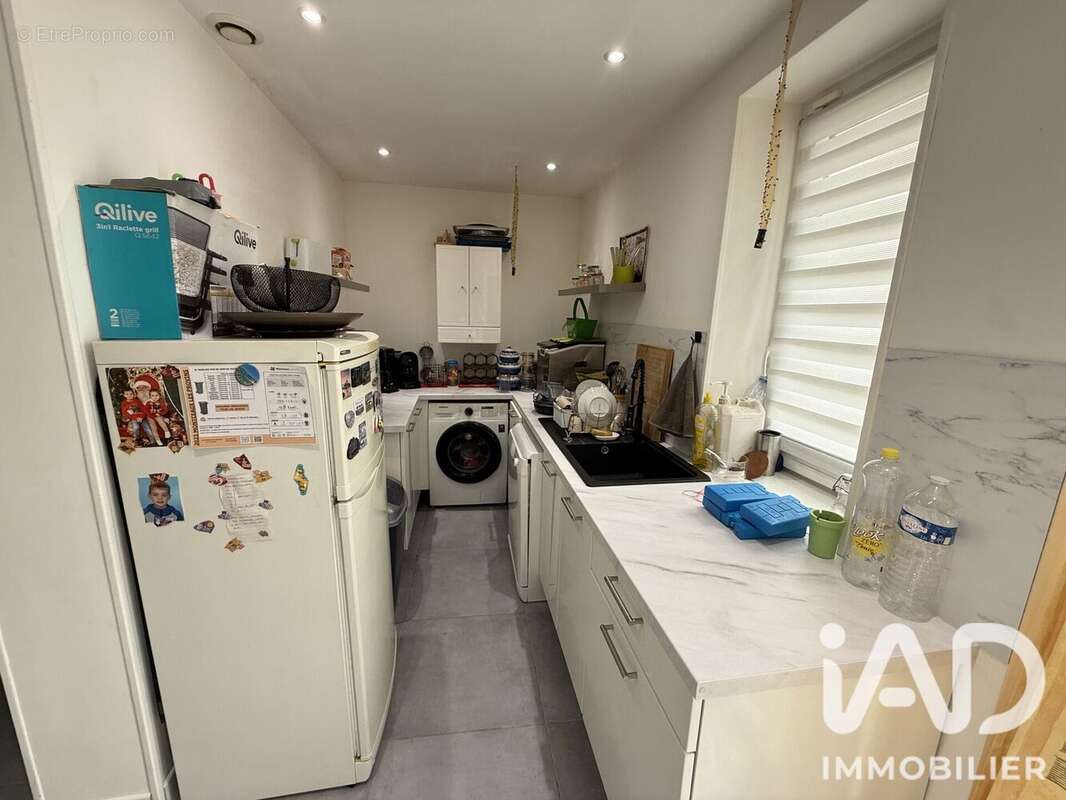 Maison 118 m² à Montceaux-Les-Provins  - photo 5