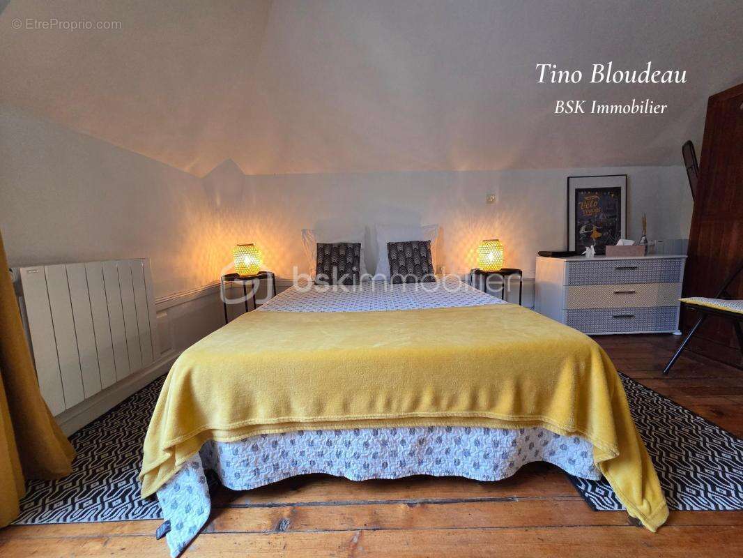  Studio avec vue sur le Château de Saumur  - photo 2