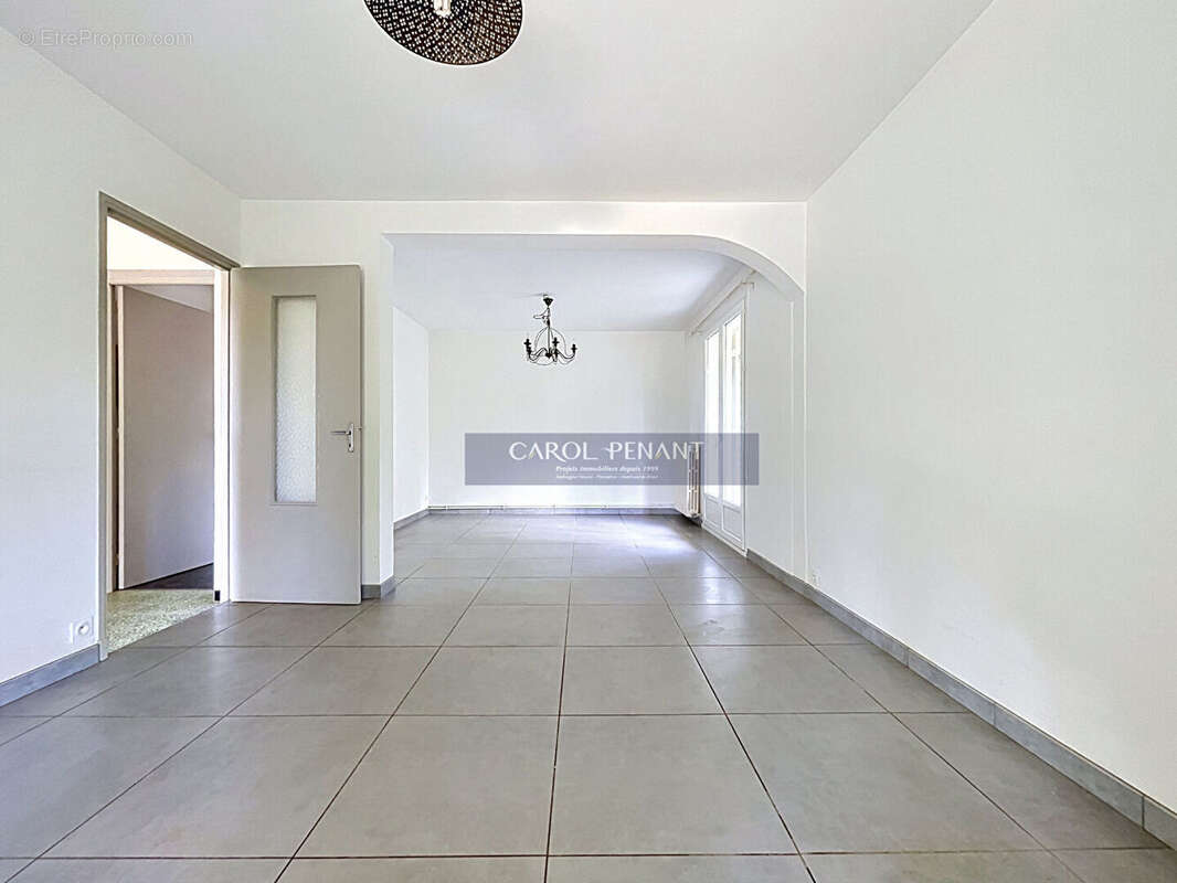 Appartement à VACQUEYRAS