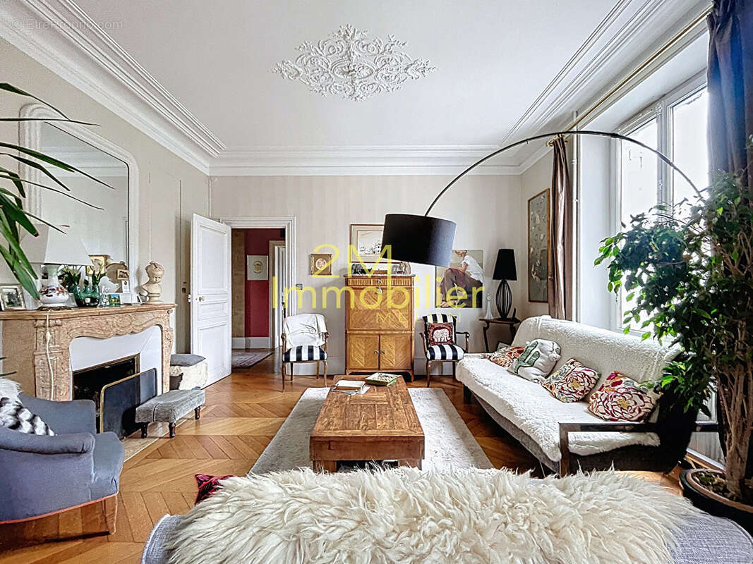 Maison Melun GARE 13 pièce(s) 300 m2 + Dépendance - photo 5