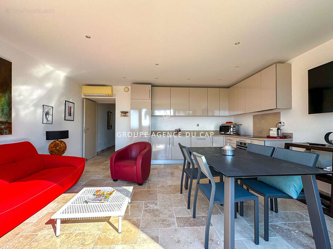 Appartement à LES ISSAMBRES