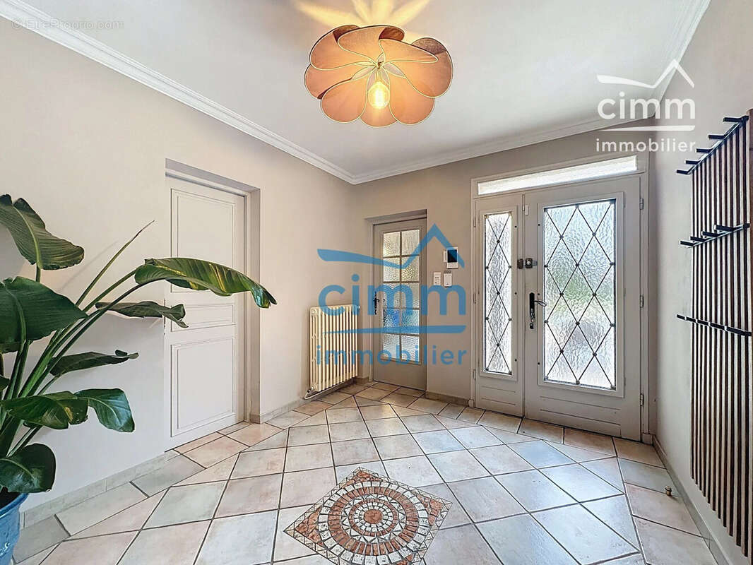 Maison à LORIOL-DU-COMTAT