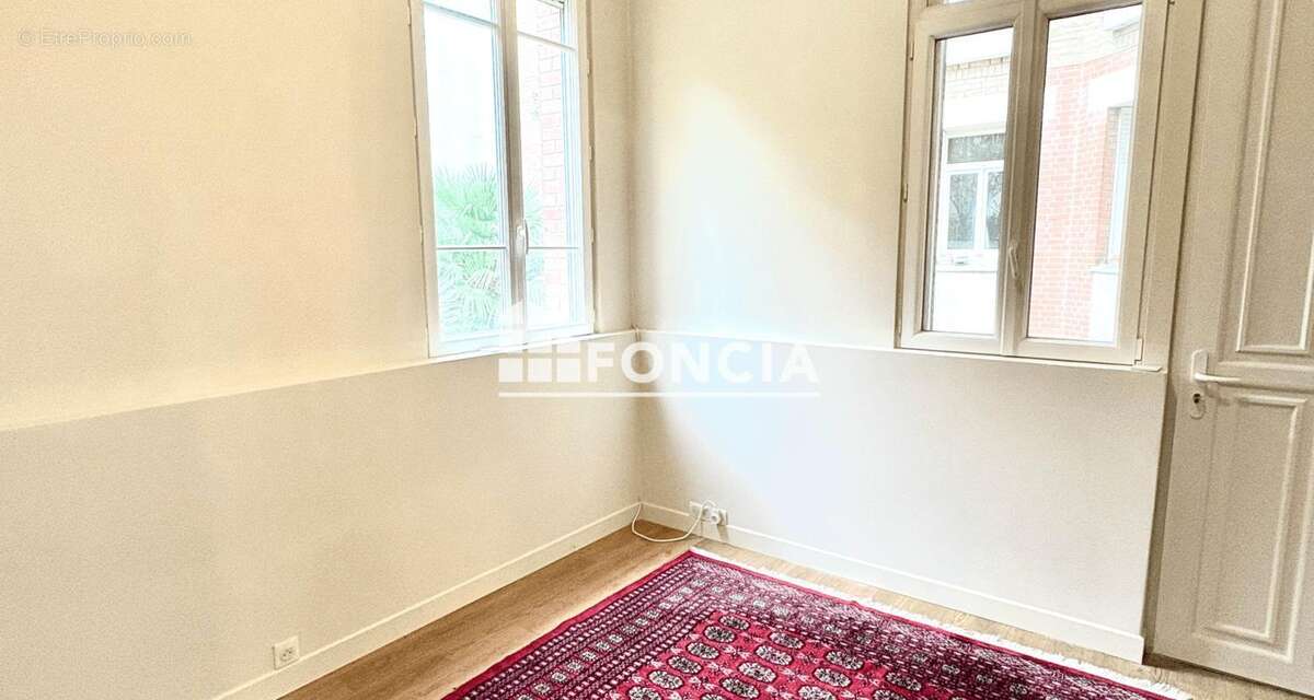 Appartement à COLOMBES