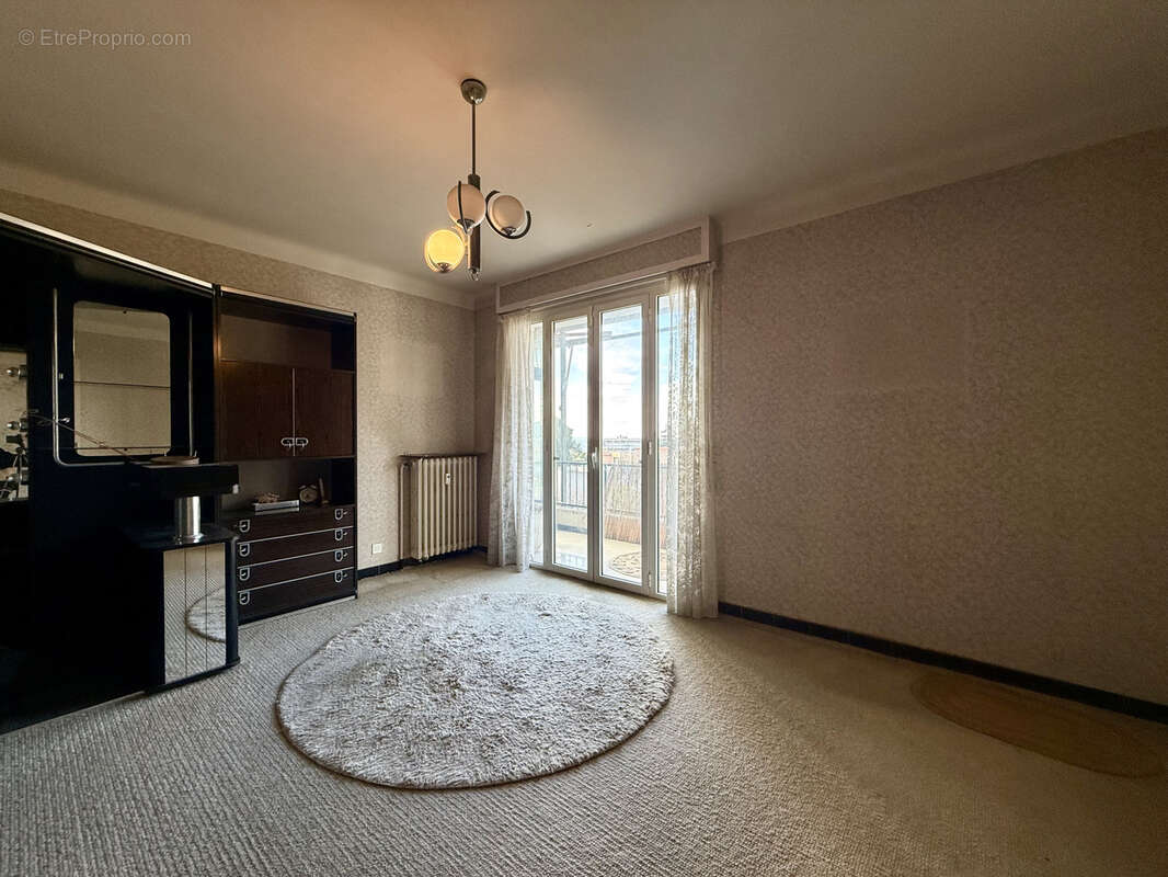 Appartement à ROQUEBRUNE-CAP-MARTIN