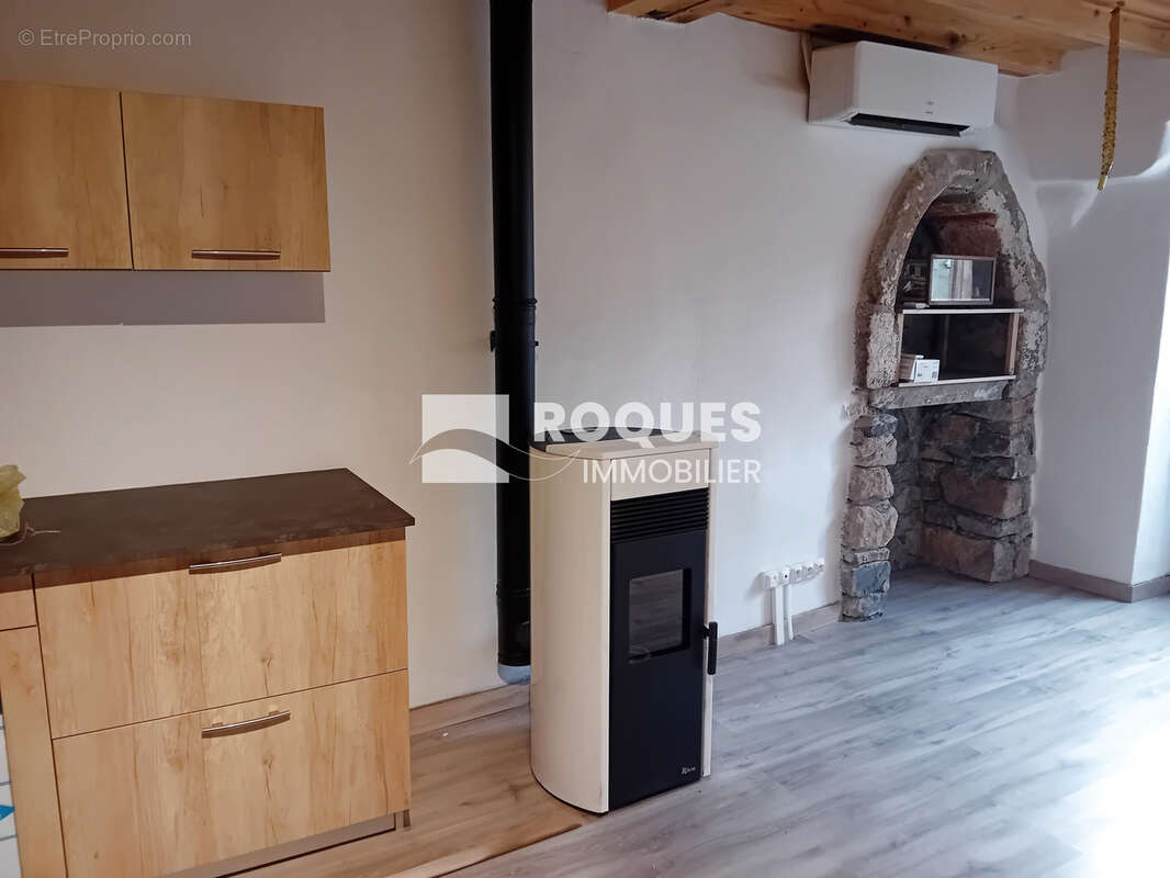 maison rénovée  T3 de village à Lanuéjols (30750) - photo 3