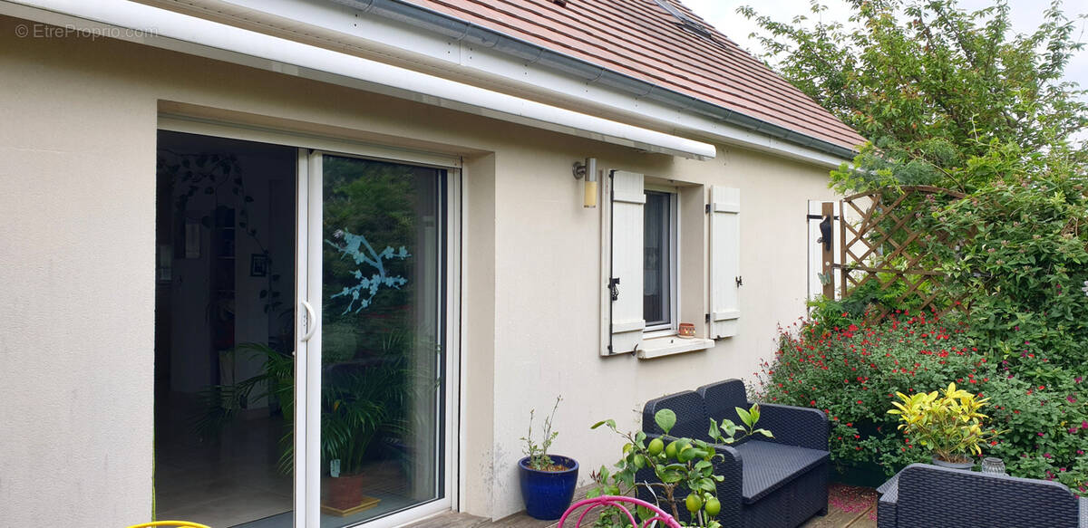 Maison à NOYANT-DE-TOURAINE