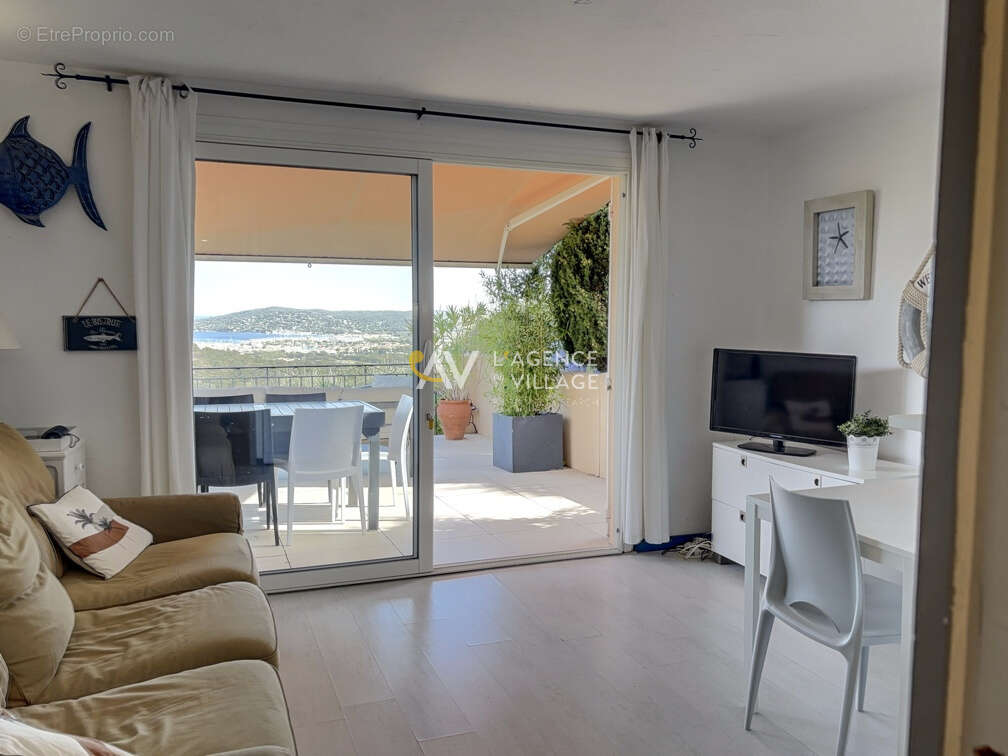 Appartement à GRIMAUD