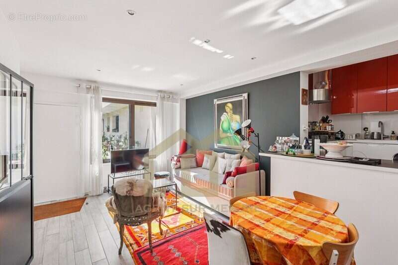 Appartement à PARIS-11E