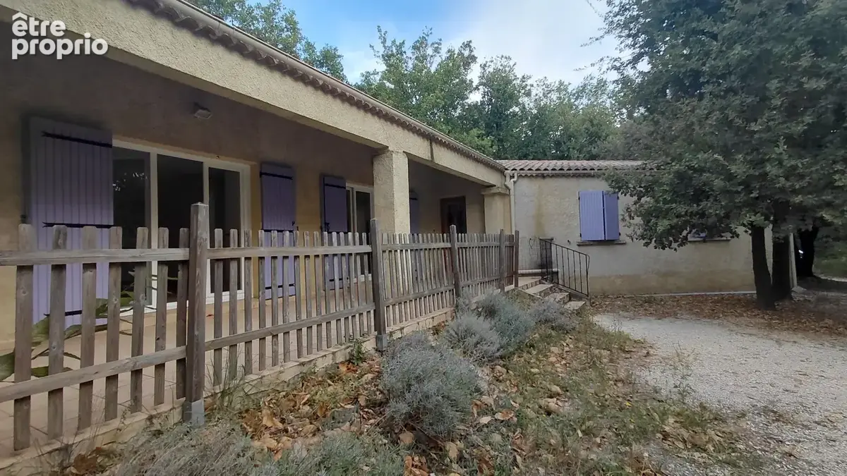 Belle Villa dans un cadre boisé - photo 8