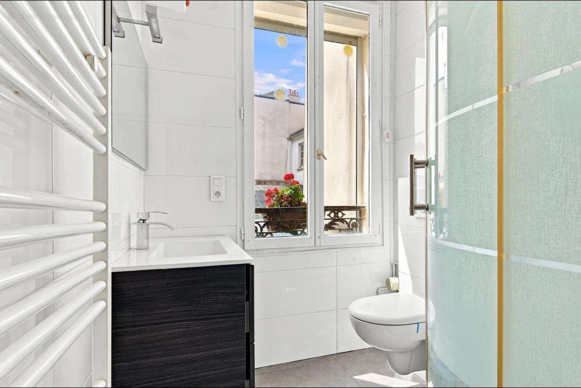 Appartement à ISSY-LES-MOULINEAUX