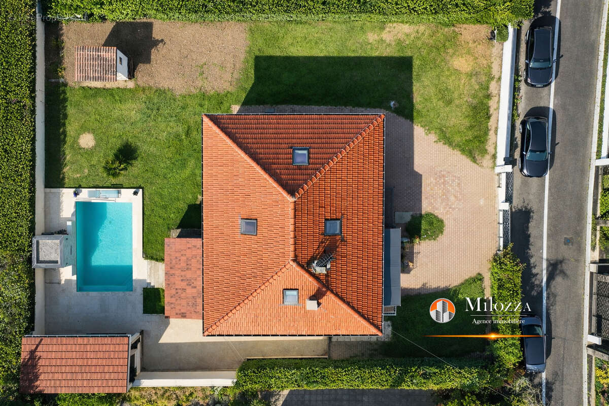 Maison à LA VERPILLIERE