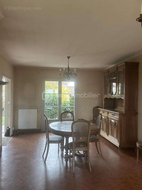 Maison à VILLEBAROU