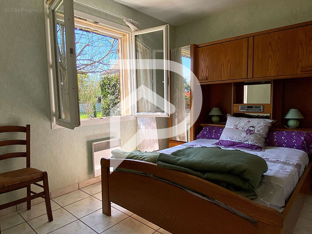 Maison à SAINT-SEURIN-SUR-L&#039;ISLE