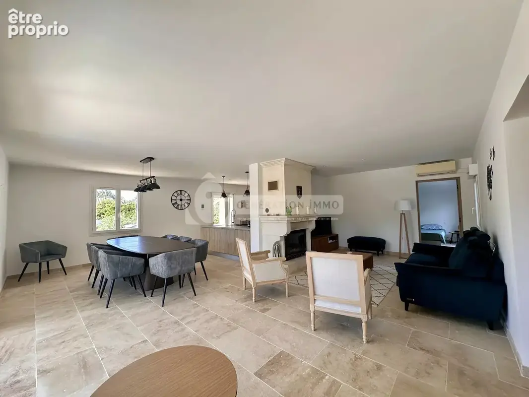 Maison de plain-pied proche centre de Fontvieille. - photo 17