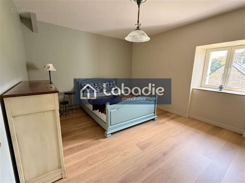 Maison en pierres avec dépendances à 10km de Vire - photo 4