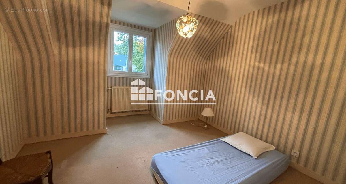 Maison à PLOUER-SUR-RANCE