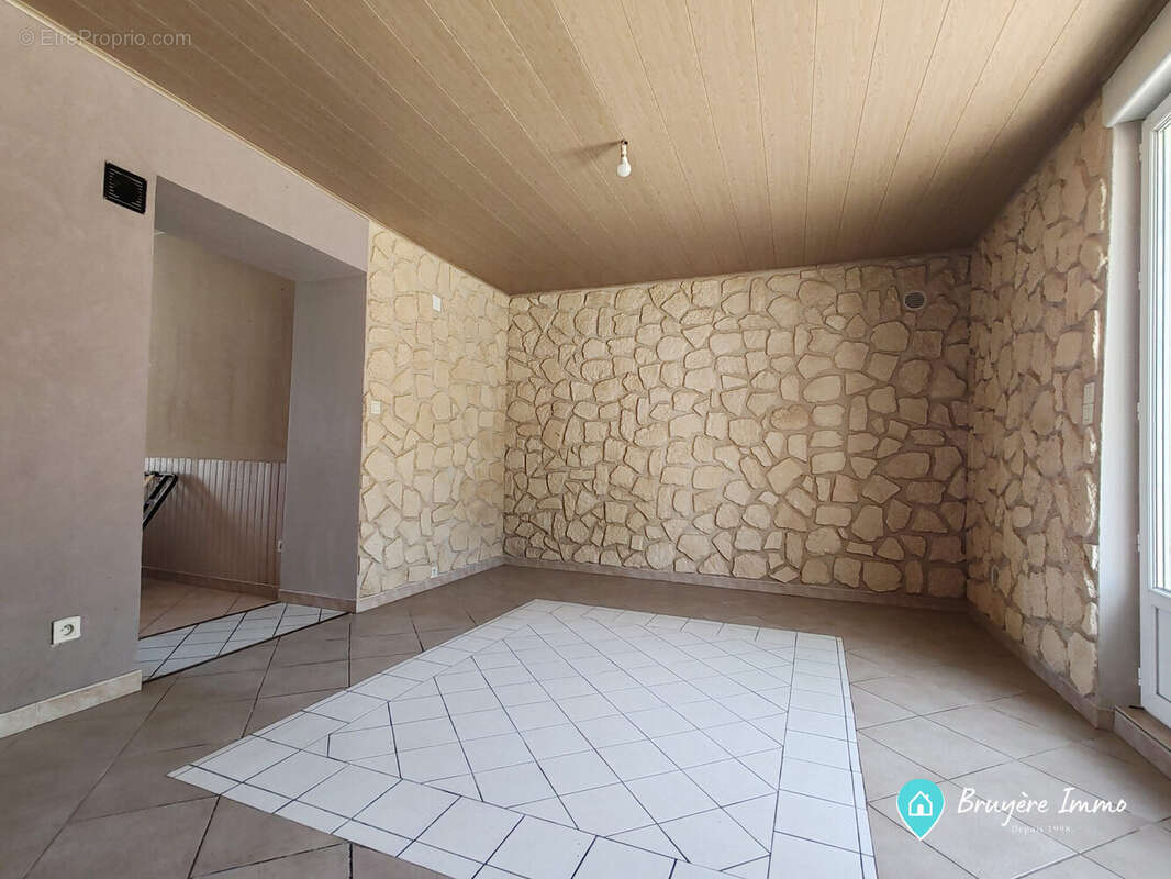 Maison 170 m² à Saint-Michel  - photo 8