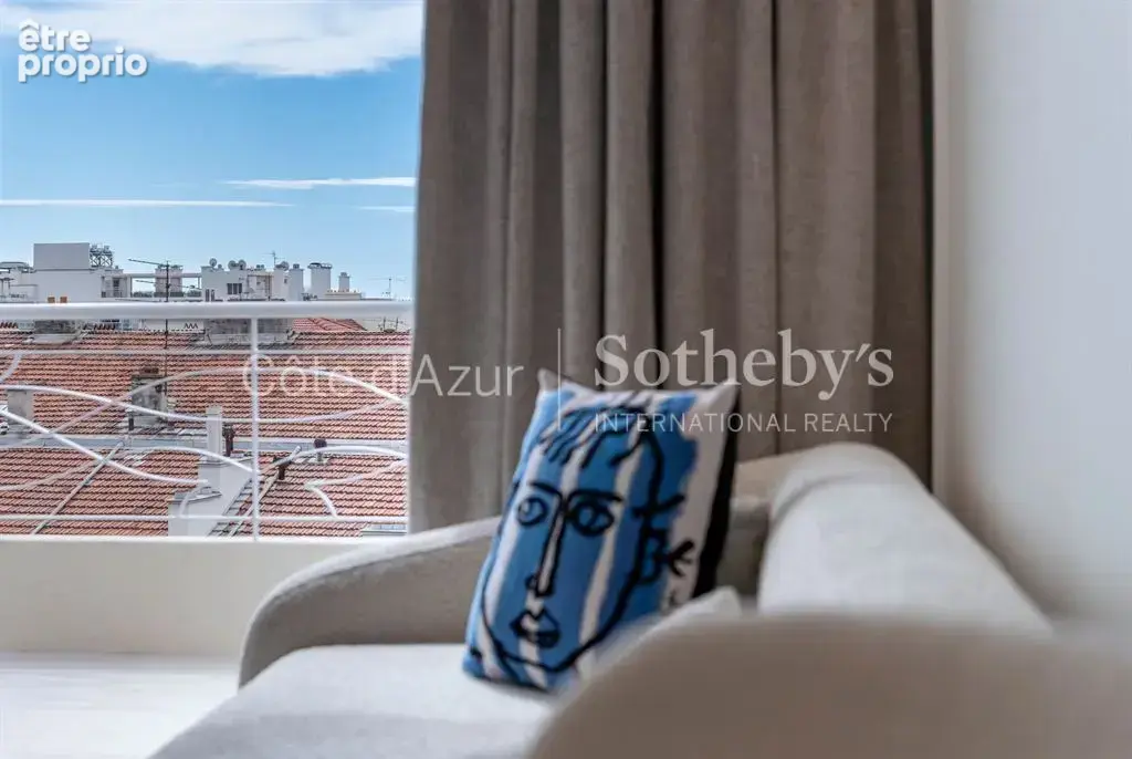 Nice Carré d’Or, appartement rénové en dernier étage avec terrasse proche de la Promenade des Anglais - photo 8