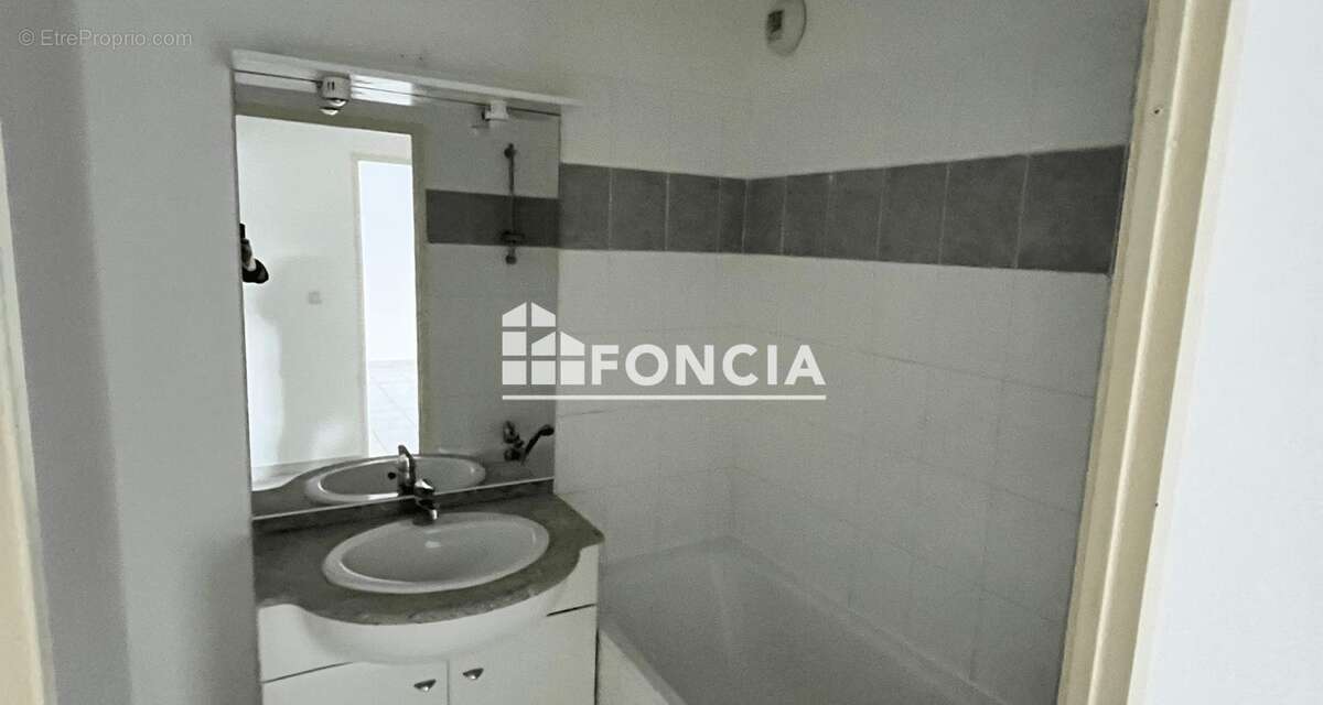 Appartement à MONTIGNY-EN-GOHELLE