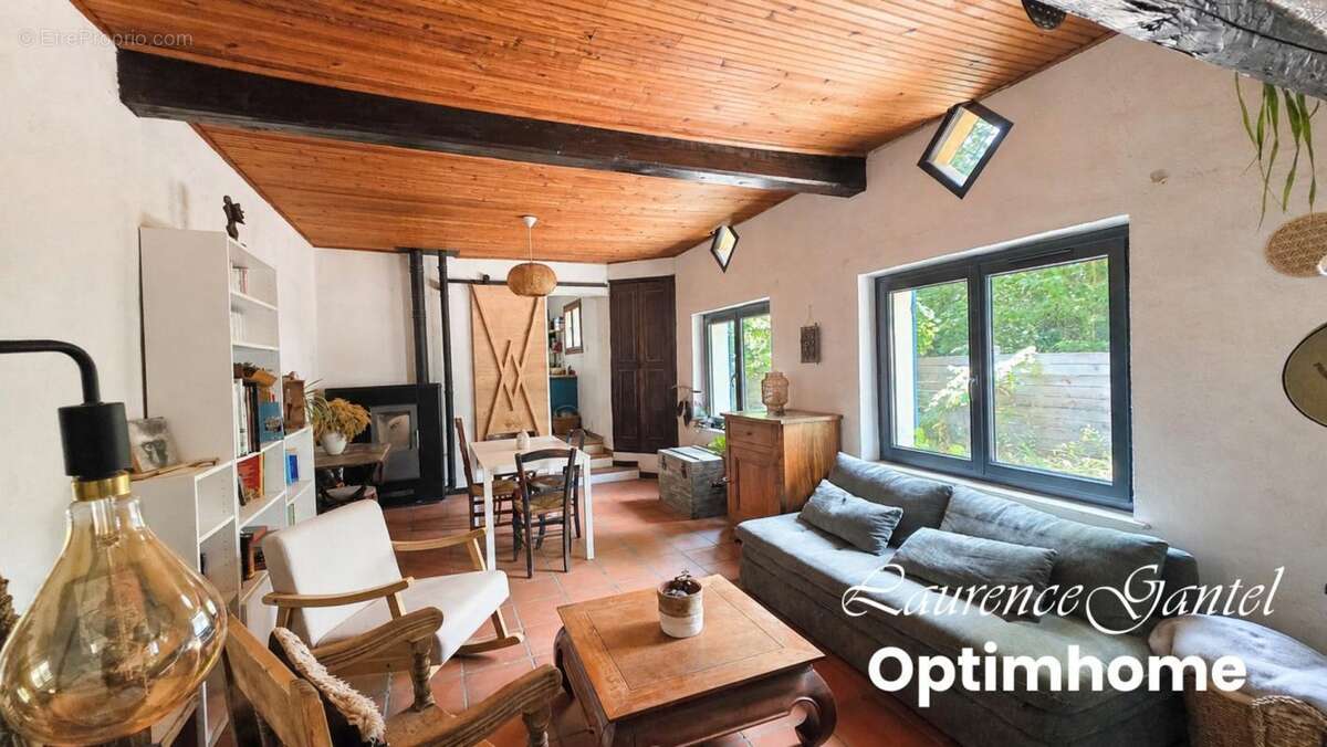 Maison atypique avec dépendance et terrain de 1 550 m² sans vis-à-vis – Barrême - photo 5