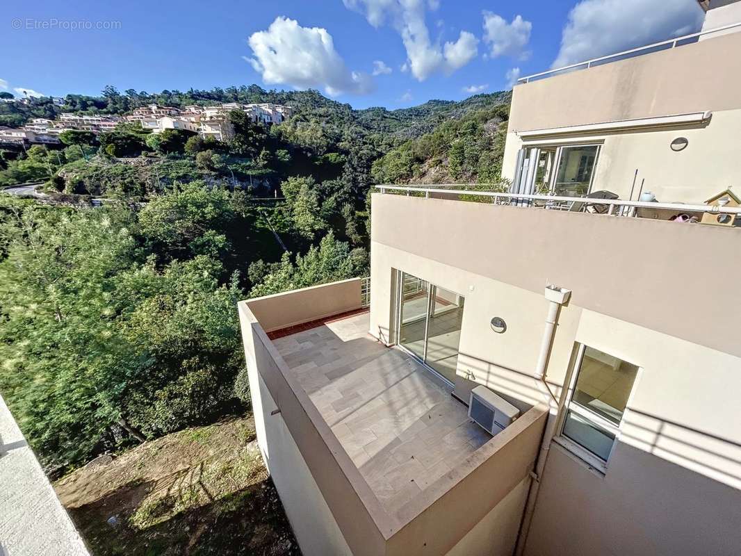 Appartement à MANDELIEU-LA-NAPOULE