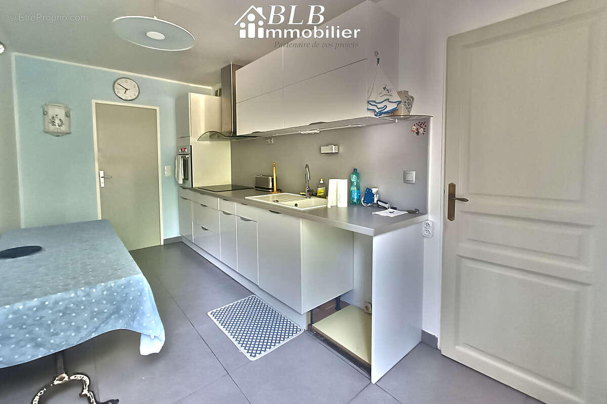 Maison à LE PERRAY-EN-YVELINES