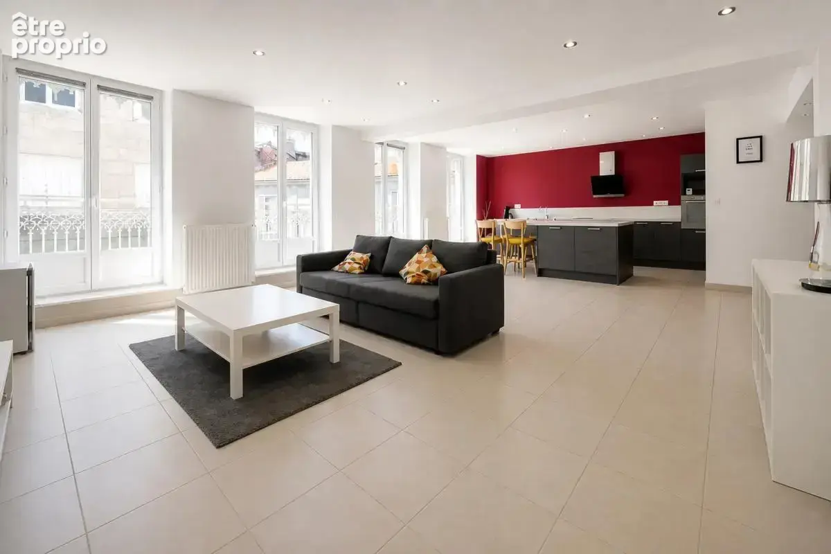 Appartement à SAINT-ETIENNE