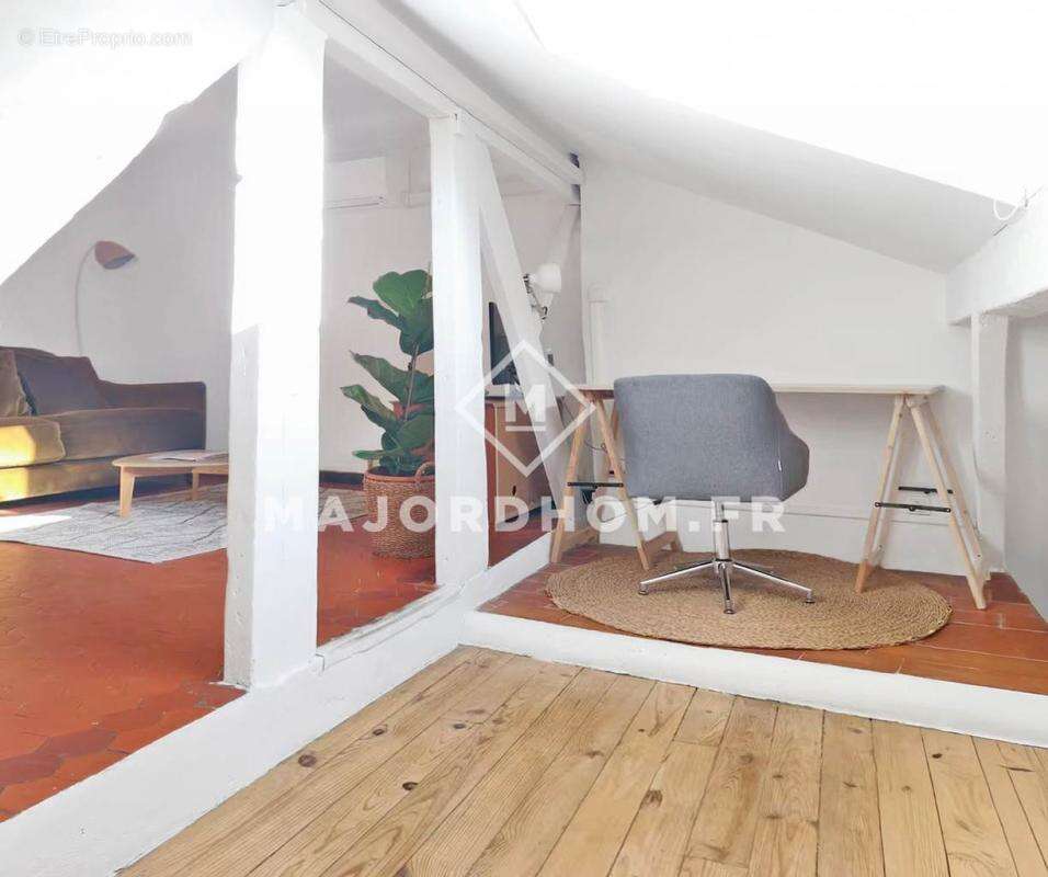 Appartement à MARSEILLE-7E