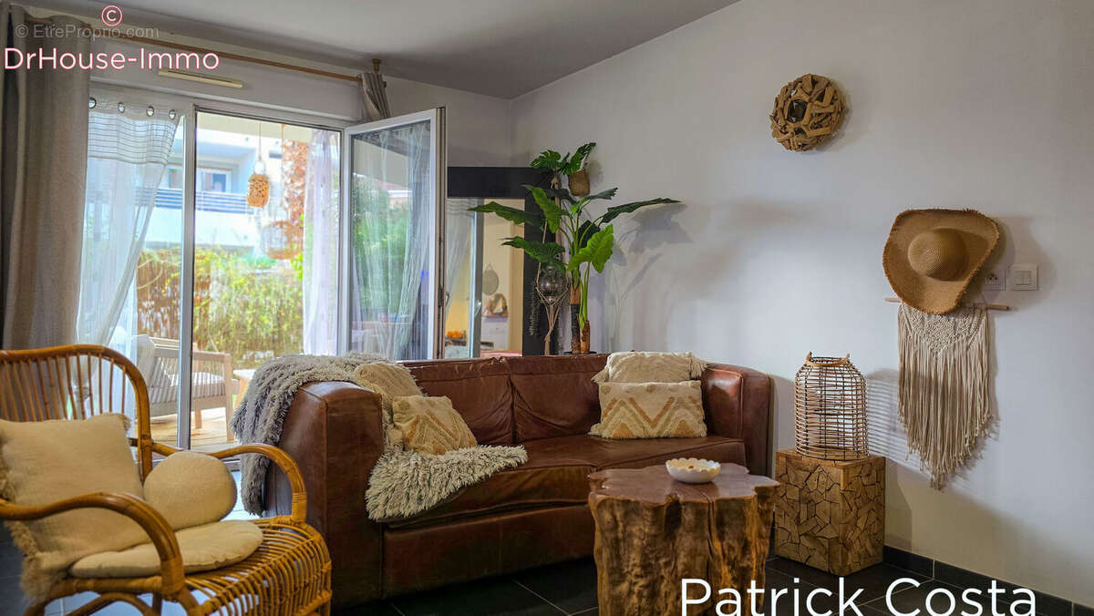 Appartement à SOLLIES-PONT