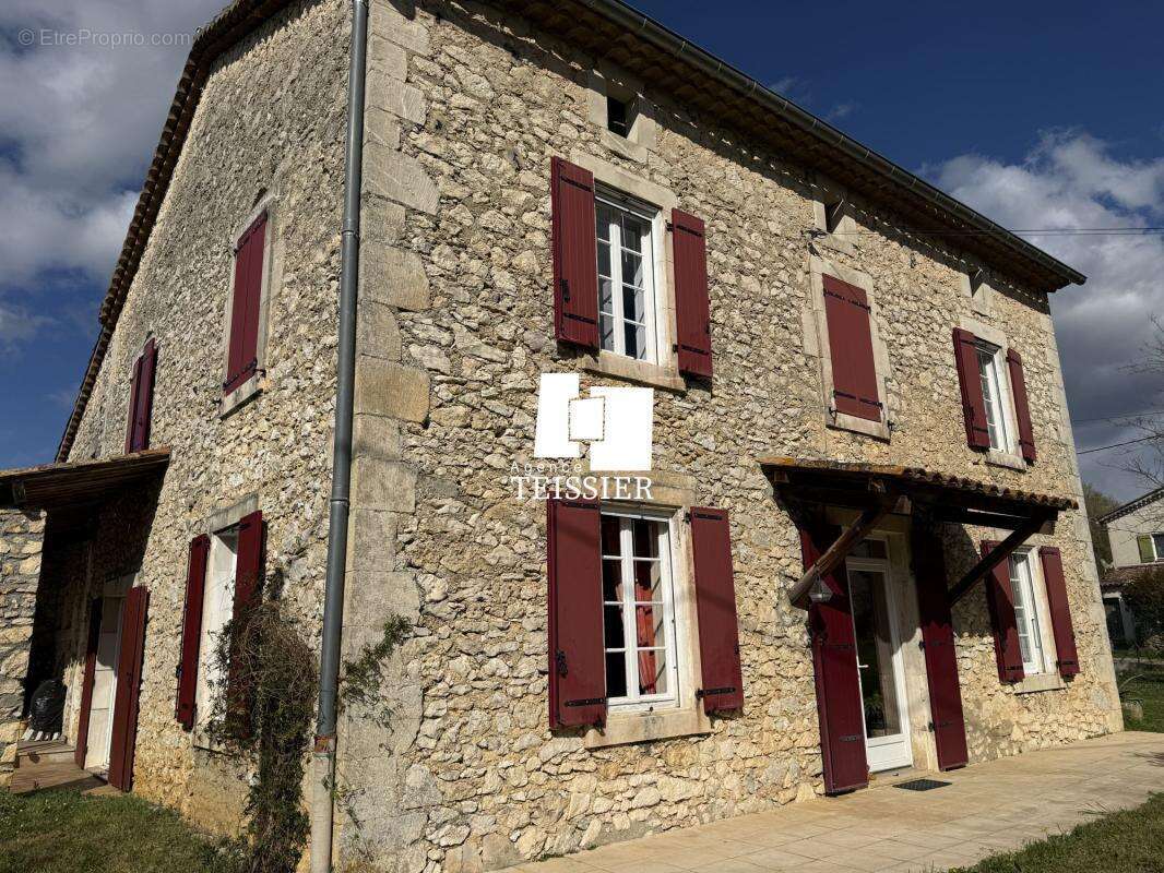 Maison à UZES