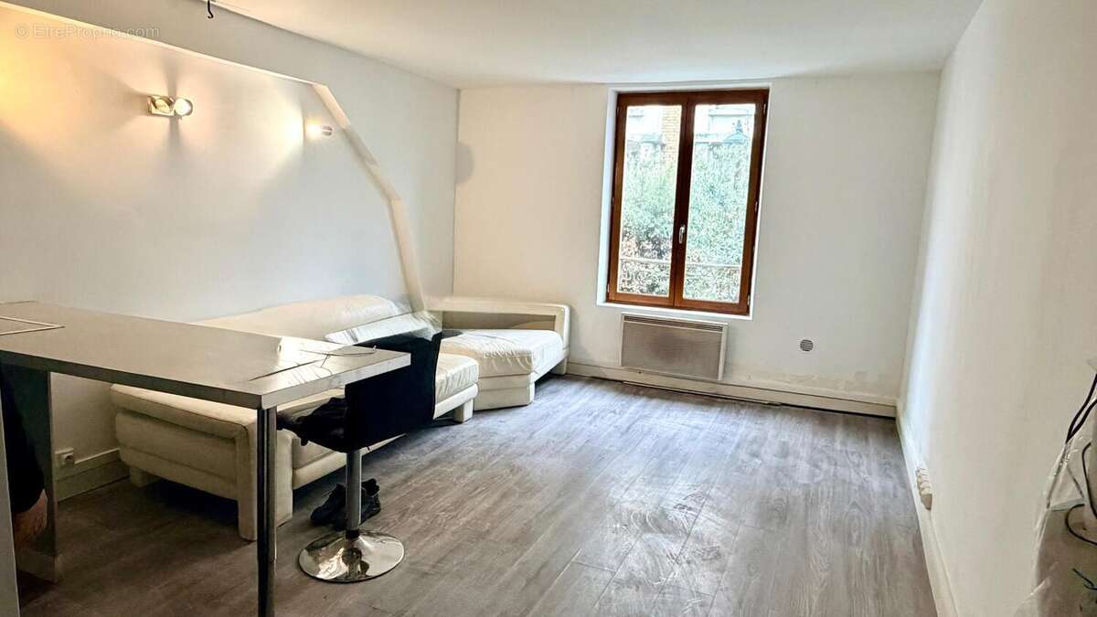Photo 2 - Appartement à PIERREFITTE-SUR-SEINE