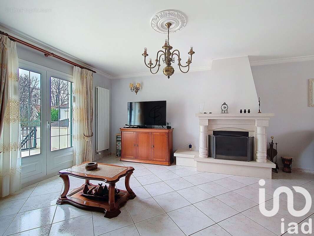 Photo 8 - Maison à LE PLESSIS-TREVISE