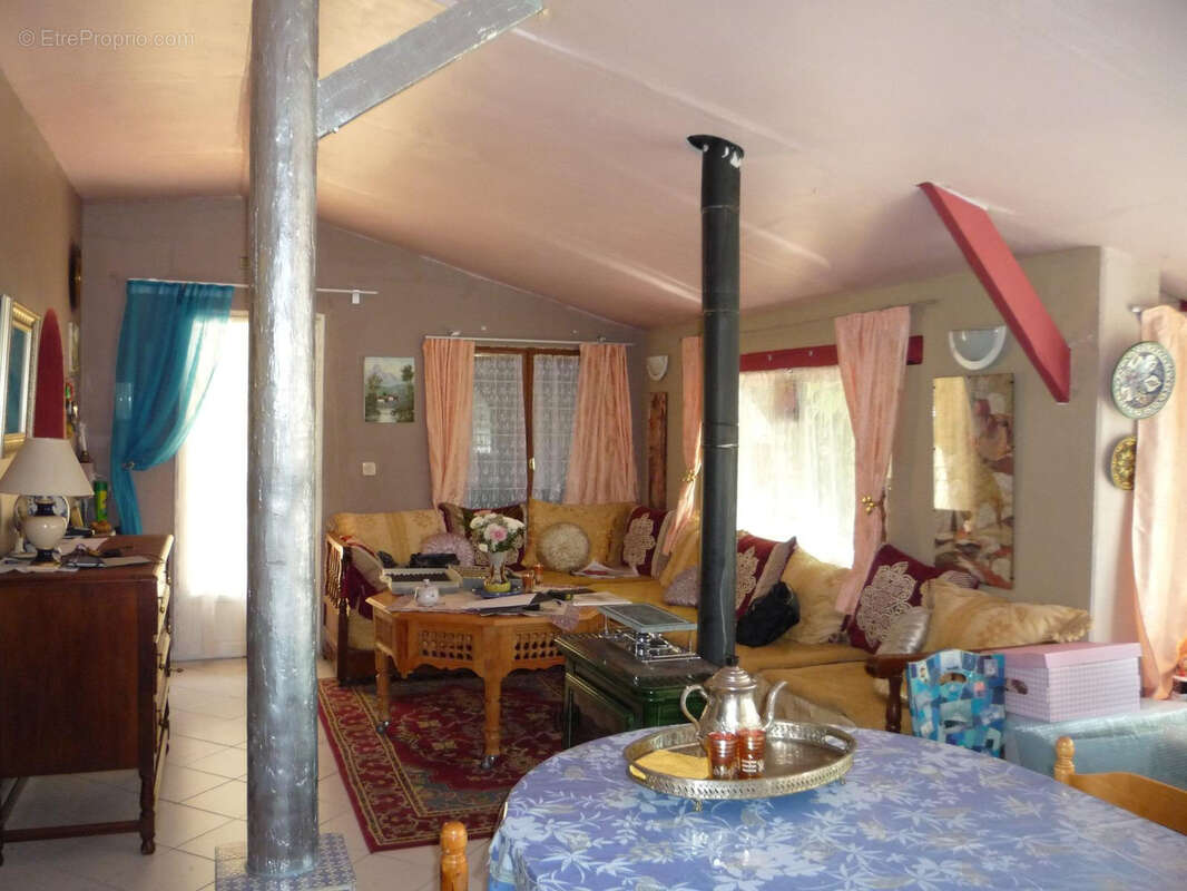 Maison à MALAUCENE