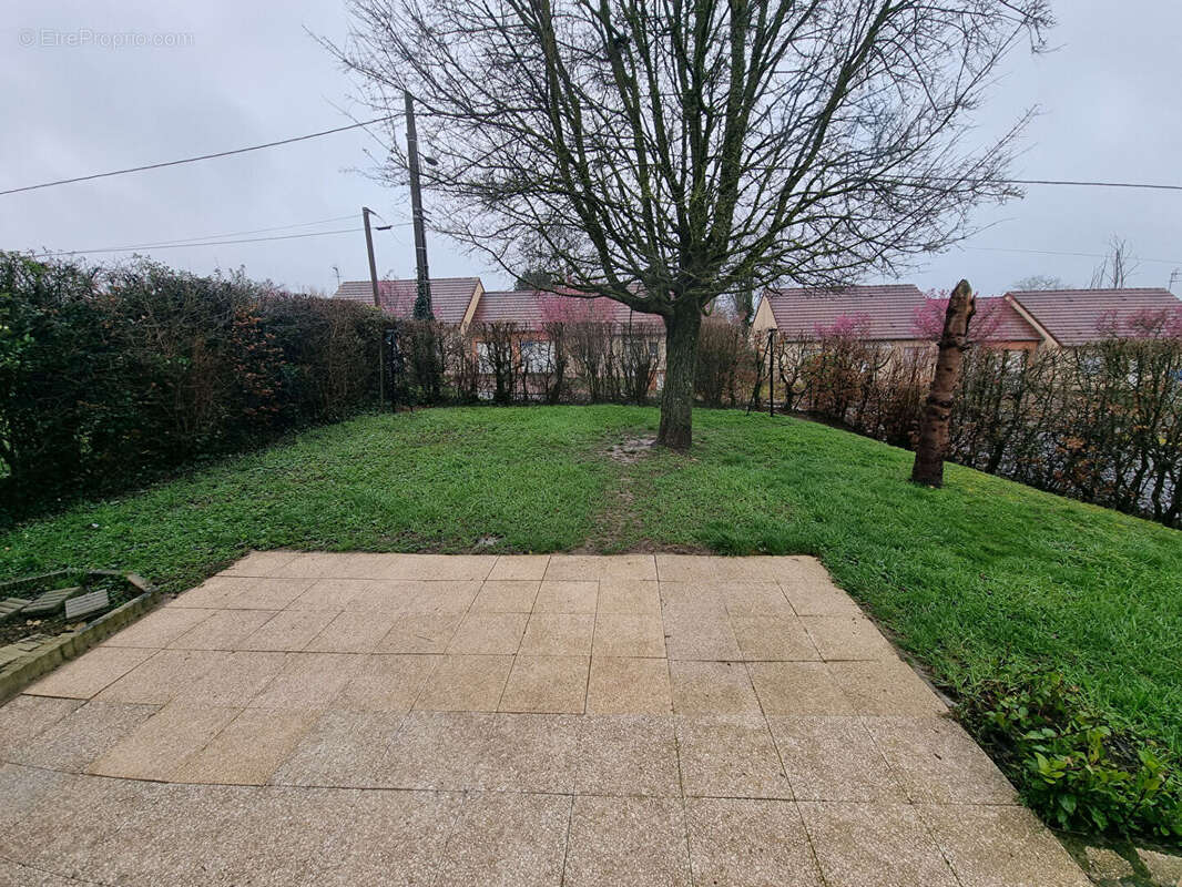 Maison à VARENNES-VAUZELLES