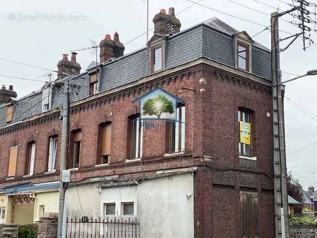Petit Immeuble rue Dufay, proximité JDP - photo 3