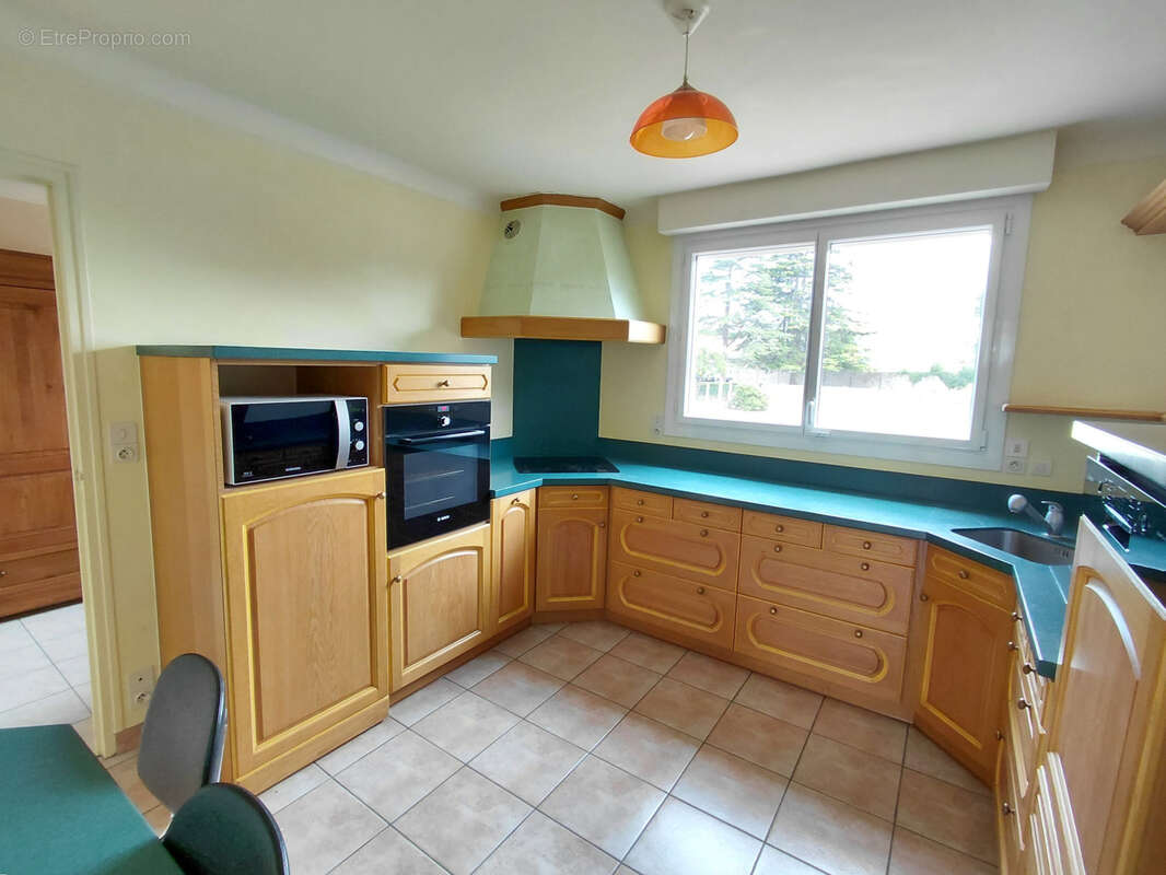 Grande maison familiale de 171 m2 à  LANVOLLON - photo 5