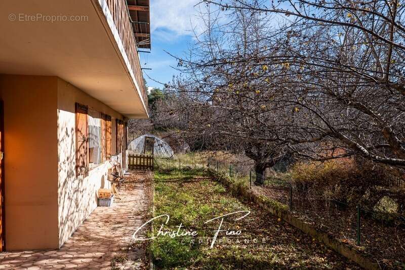 Maison à LA SALLE-LES-ALPES