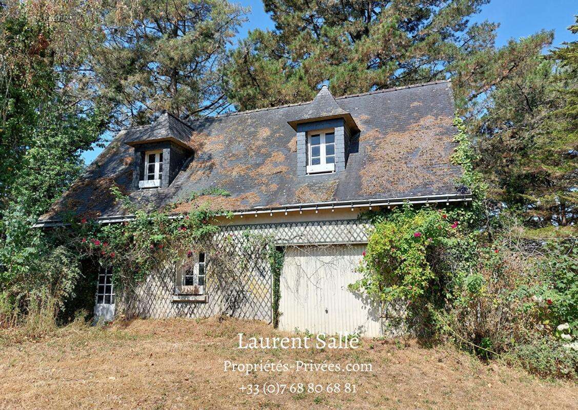 Maison de Maître de 250 m2, édifiée dans un parc boisée de plus de 4 hectares - photo 15
