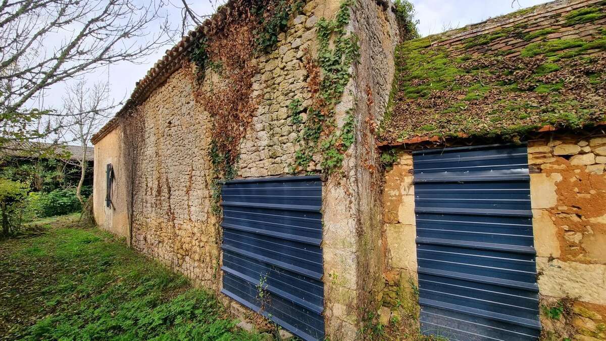 Maison à SAINT-FELIX-DE-VILLADEIX