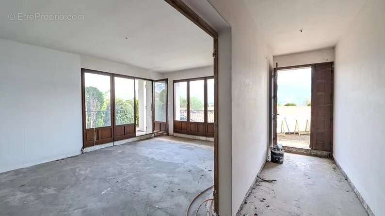 Maison à SAINT-ISMIER