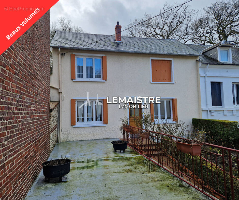 Maison à LILLEBONNE