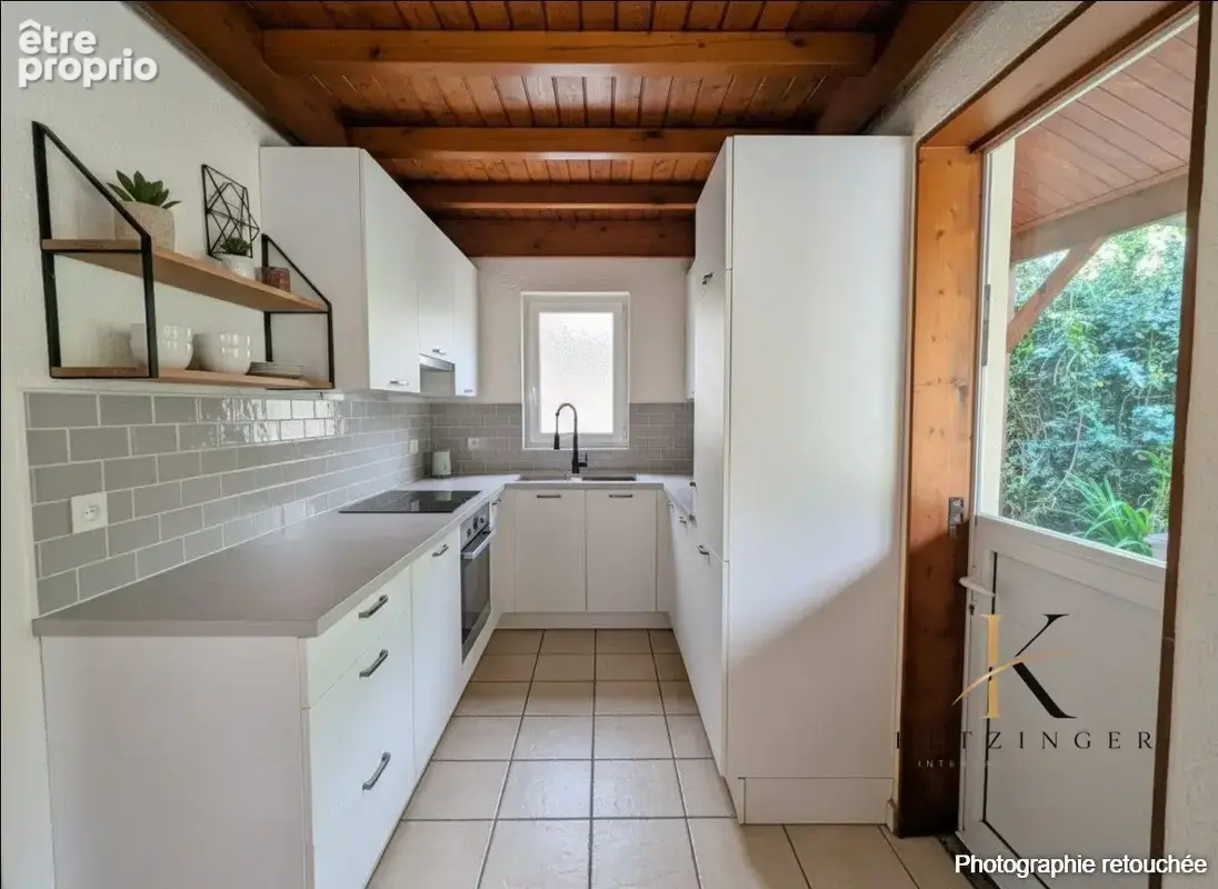 Maison 5 pièces 90 m² à vendre à Saint-Claude (97120) - photo 9
