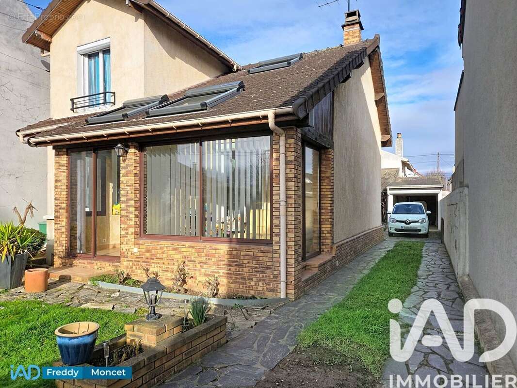 Photo 2 - Maison à ATHIS-MONS