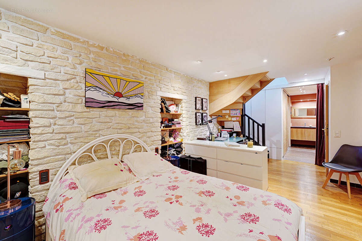 Appartement à PARIS-11E