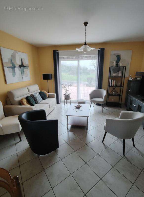 Nord Vendome, pavillon tout confort sur terrain 1,5 ha et dépendances - photo 3