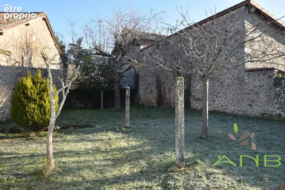 Maison 9 pièces 176 m² à vendre à Busserolles (24360) - photo 9