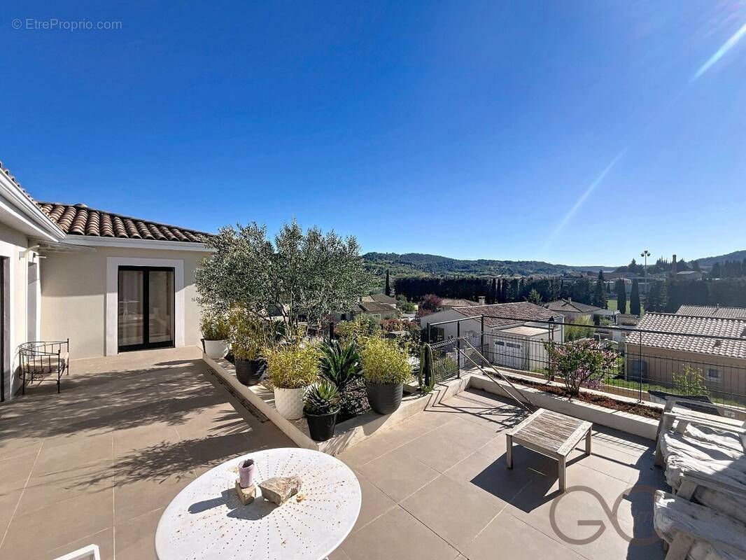 Maison à SAINT-CHINIAN