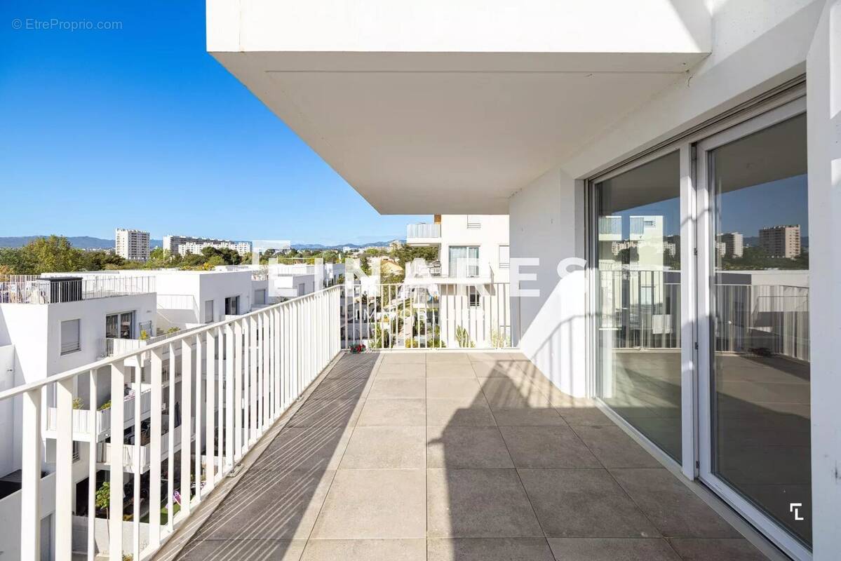 Appartement à MARSEILLE-9E