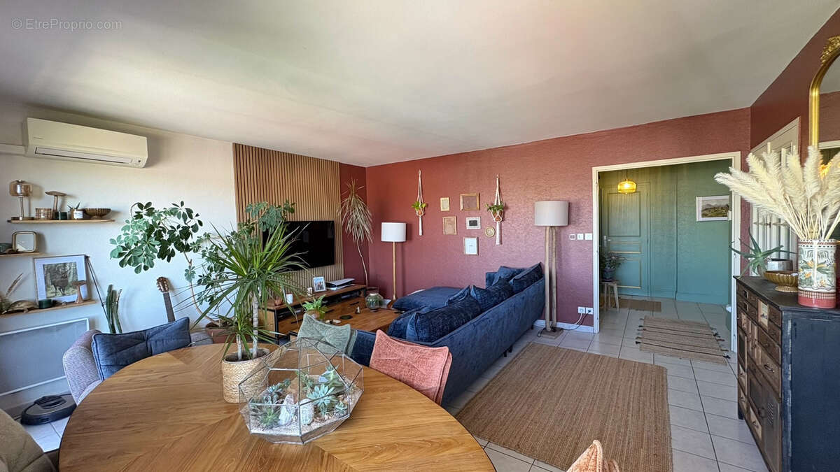 EXCLUSIVITE - Appartement T3 avec balcons et stationnement - photo 8